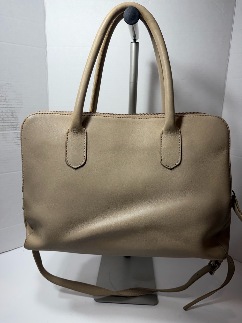 ABLE Classic Structured Tote Bag in Taupe comes with strap - Picture 4 of 7